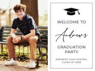 (24 x 18) Modern Grad Hat