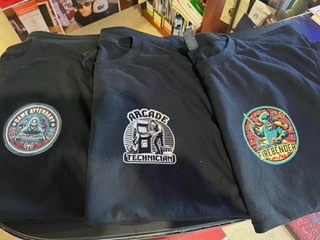 Screen Printing (Shirts) Silk screen printing