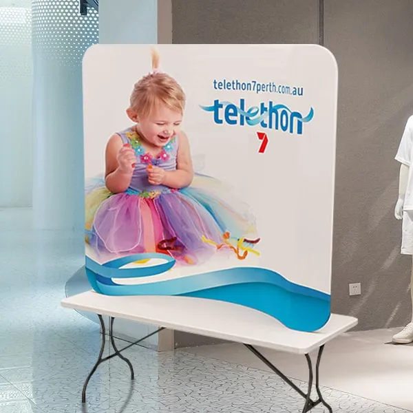 6 ft Curve Tension Fabric Display 1