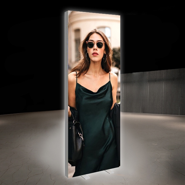 3 ft x 8 ft Vector Frame Backlit Display