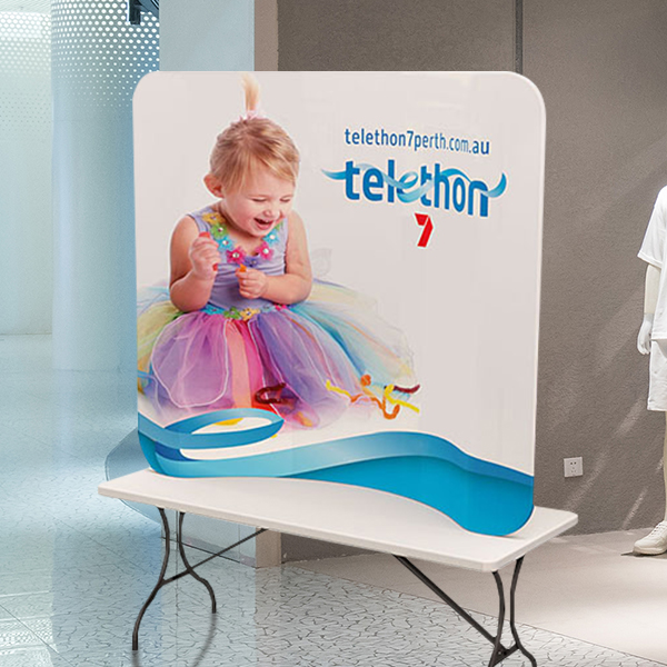 6 ft Curve Tension Fabric Display