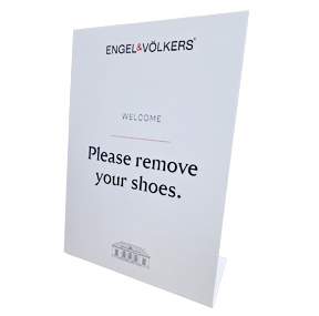 Engel & Völkers - Please Remove Your Shoes - Standup